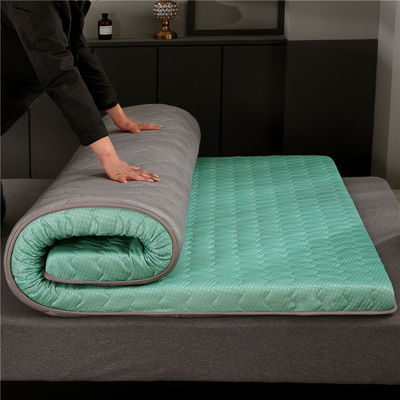 Хорошая цена OEM / ODM пользовательский матрас Пенообразный матрас Мемориальный матрас Топпер Губка онлайн